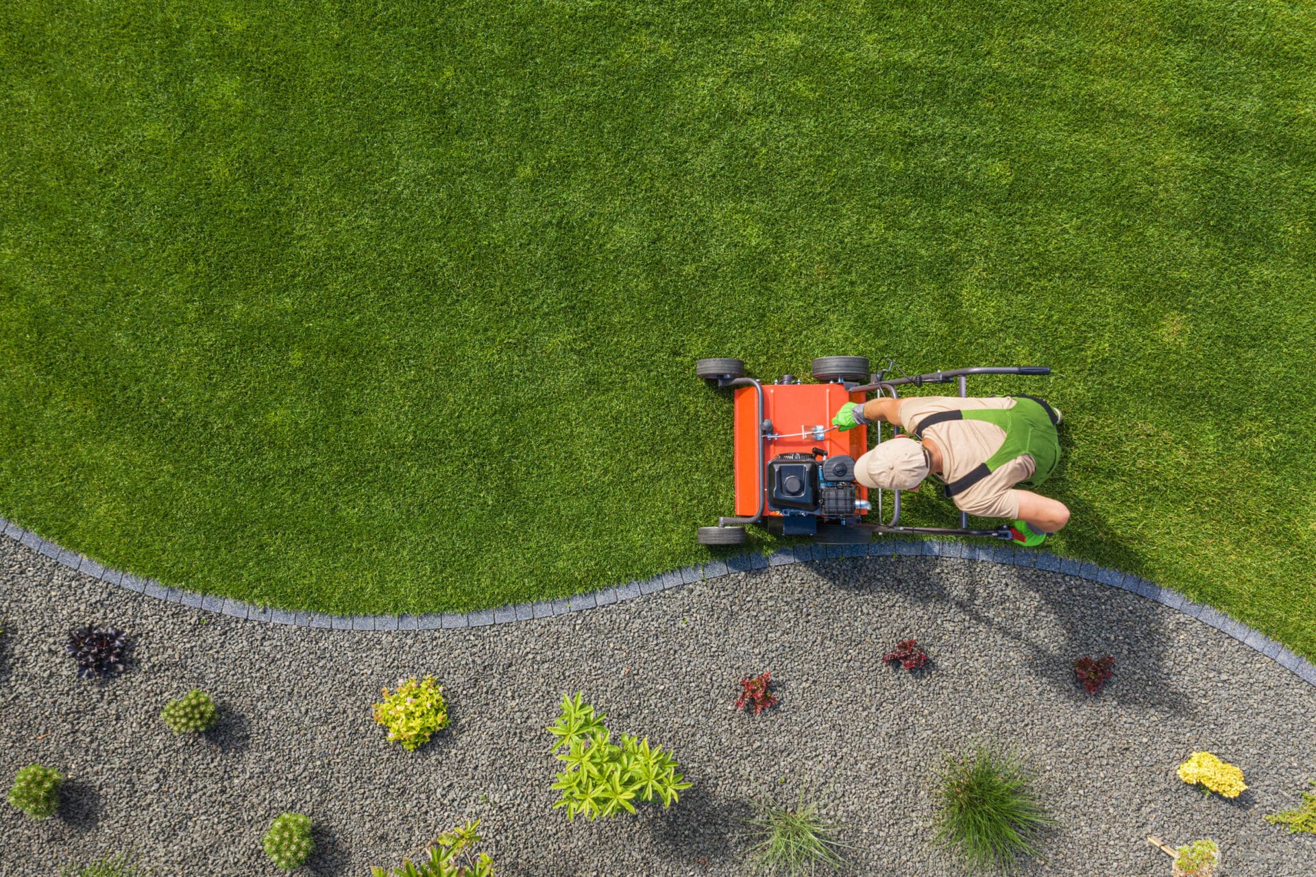 Lawn Care in Nashville - Mowing the Lawn